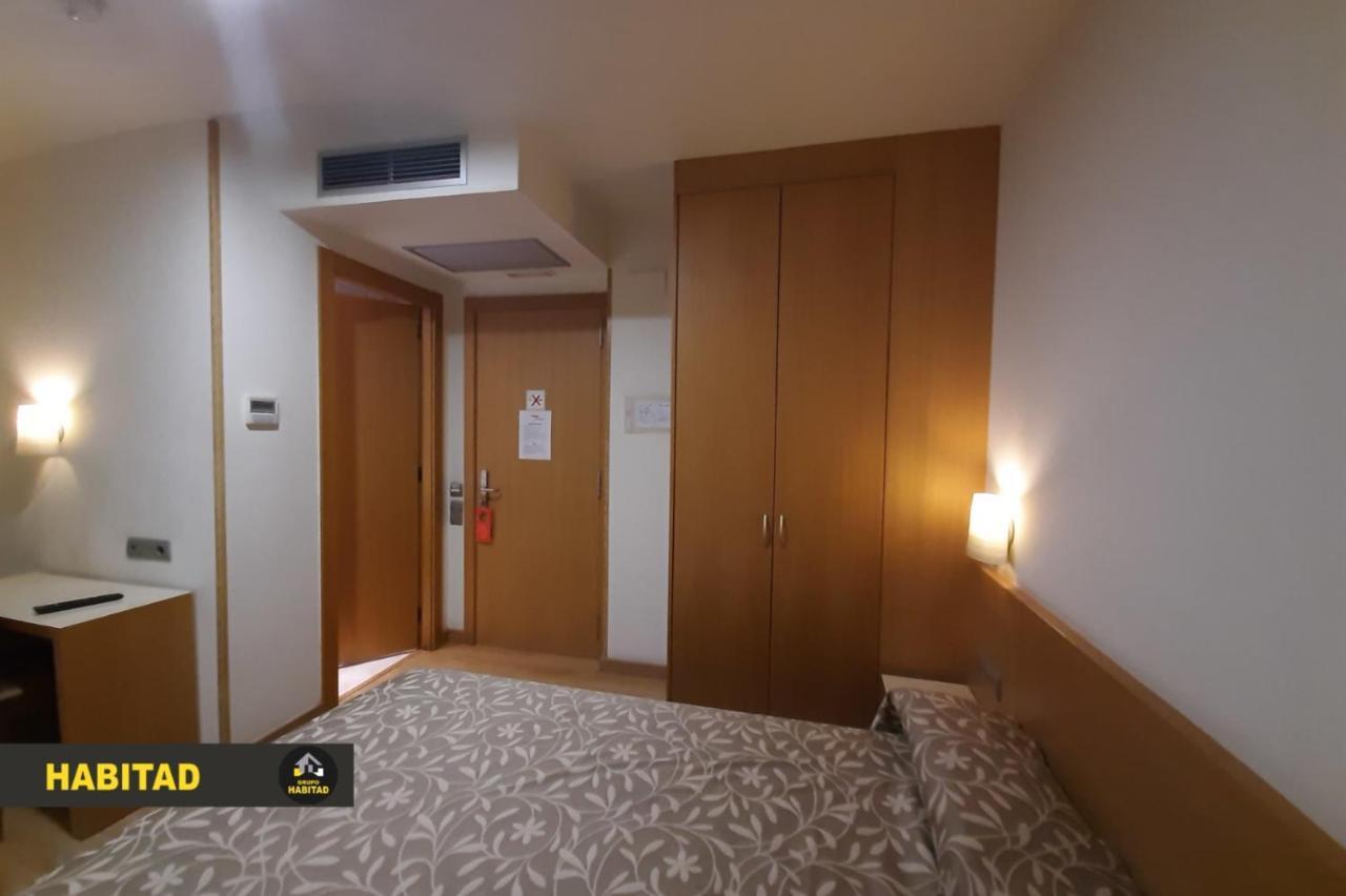 Hostal Rambla Sant Boi de Llobregat Dış mekan fotoğraf